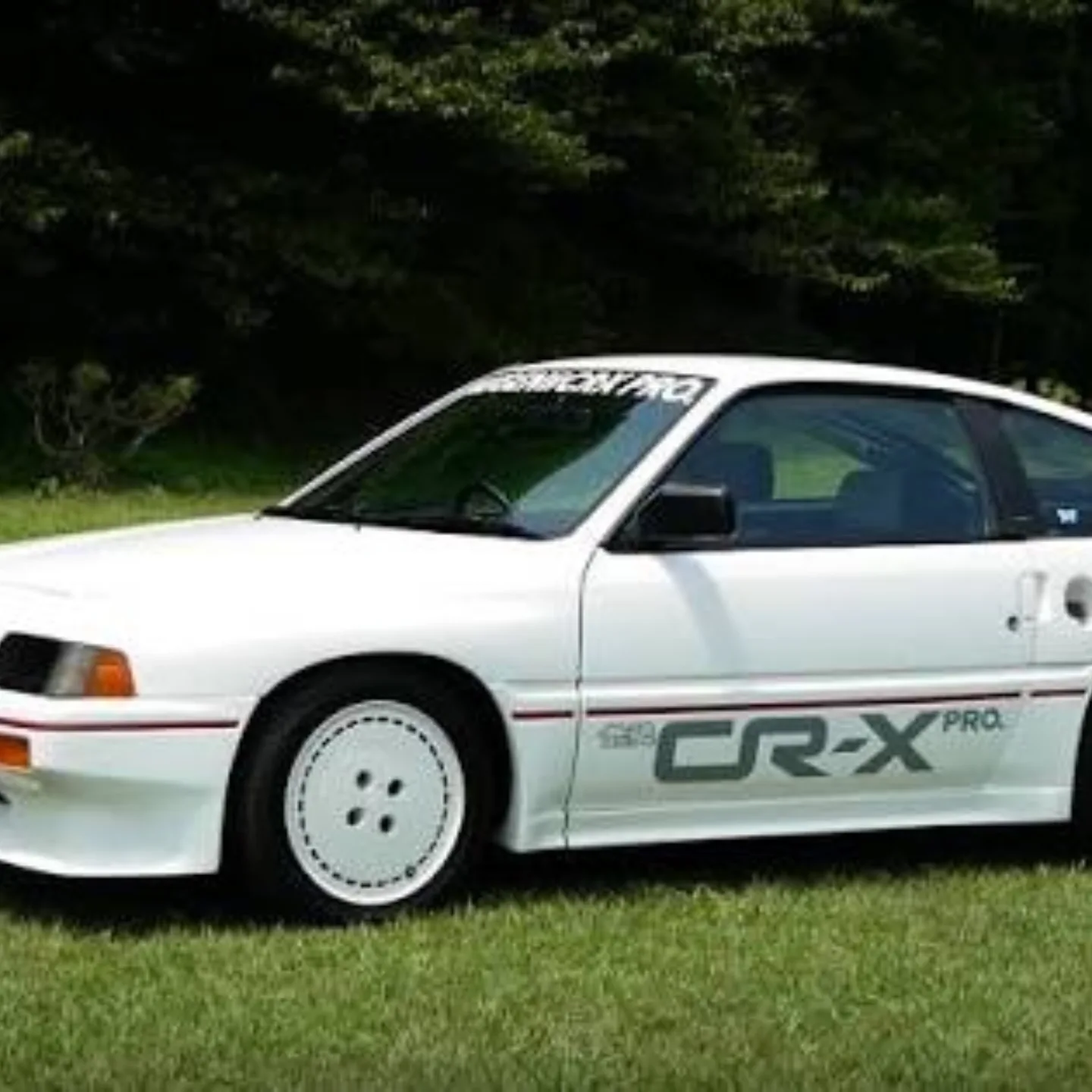 Mugen CRX Pro с фирменным аэродинамическим обвесом